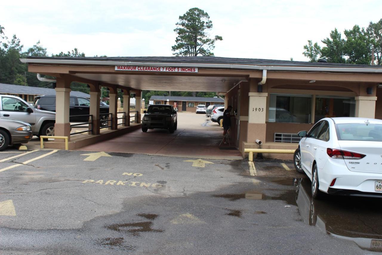 Evergreen Inn And R.V. Winnfield Exterior foto